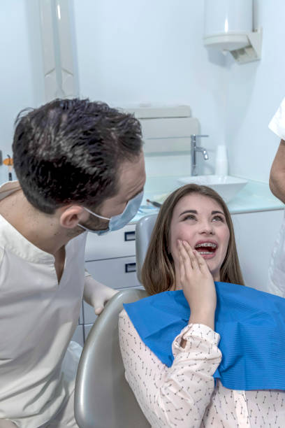 Best Urgent Tooth Repair  in Valatie, NY